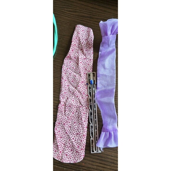 7 Vintage 1980s Random Barbie  Accessories Fashion Doll Pieces Scarf? Blankets? - Picture 10 of 14